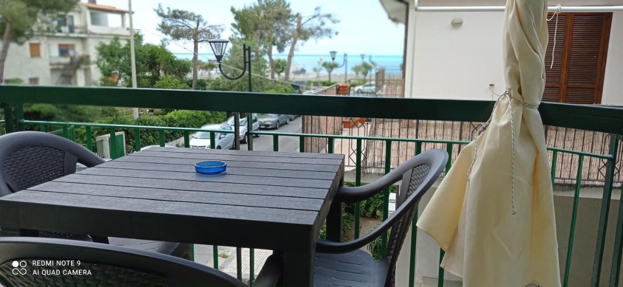 Ad Un Passo Dal Mare Acomodação com café da manhã Praia a Mare Exterior foto