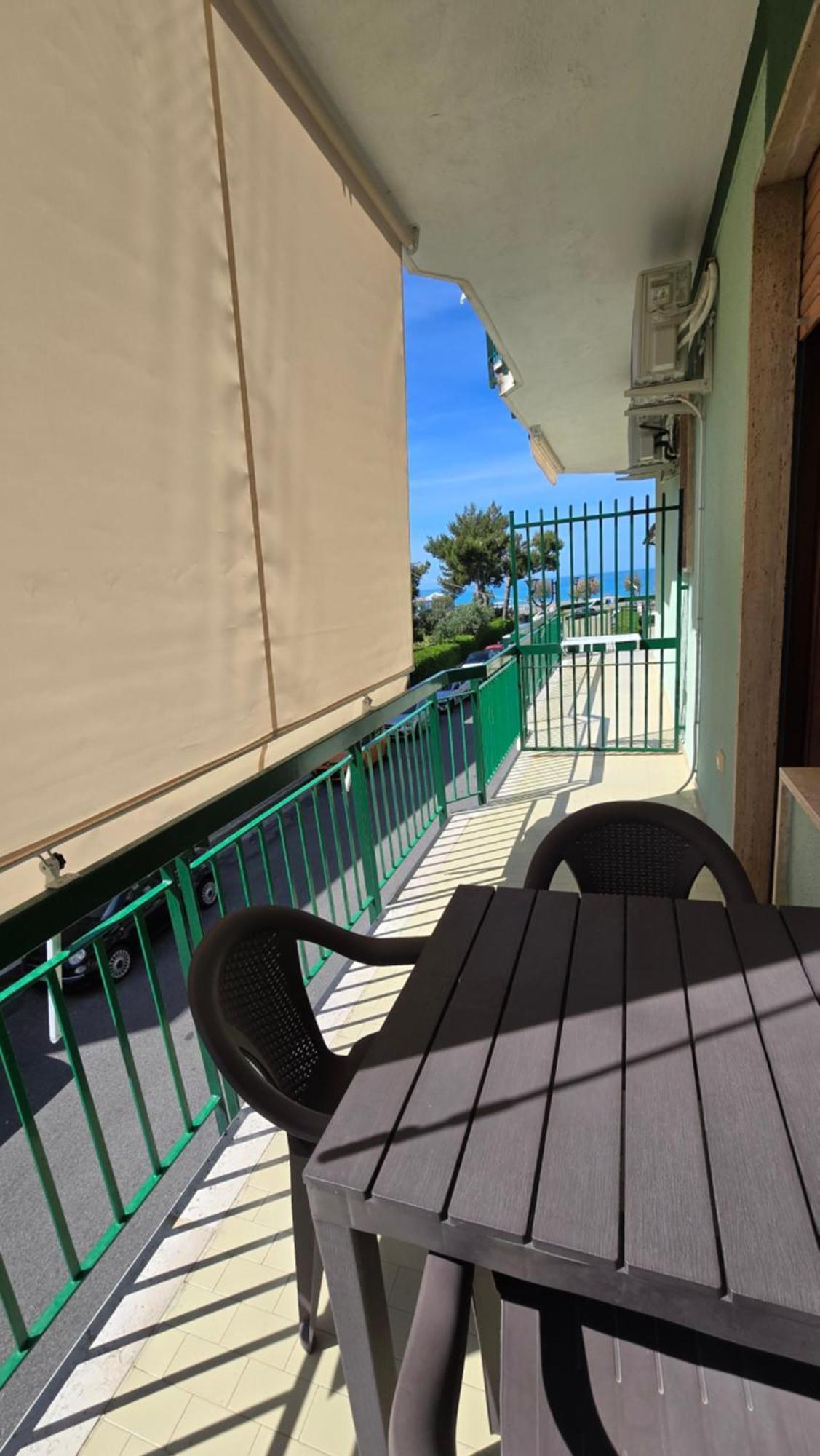 Ad Un Passo Dal Mare Acomodação com café da manhã Praia a Mare Exterior foto